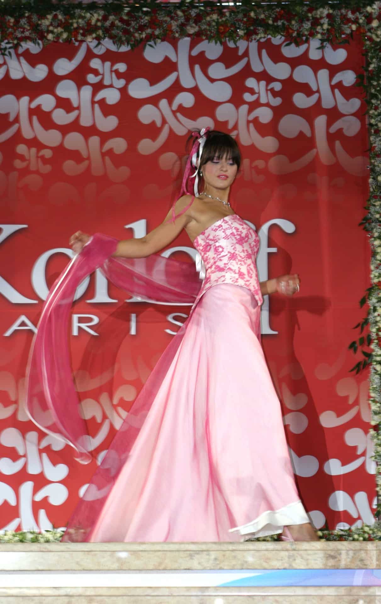 Robe de mariée rose – couturière Française- défilé de bijoux Korloff- Montmartre