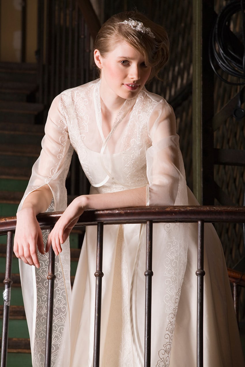 Robe de mariée originale- Veste de mariage – mariage civil – robe de mariée blanche – Zélia