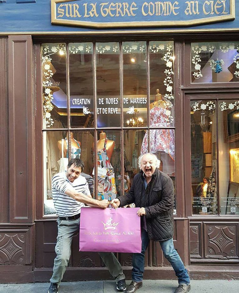 Boutique de Zélia – Paris – Montmartre- créatrice de costumes de scène