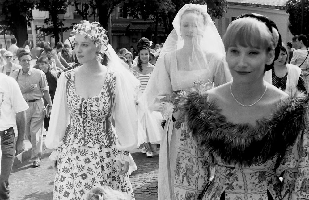 Défilé de robes de mariée de Zélia – 1001 mariées- Paris – Montmartre- mariages
