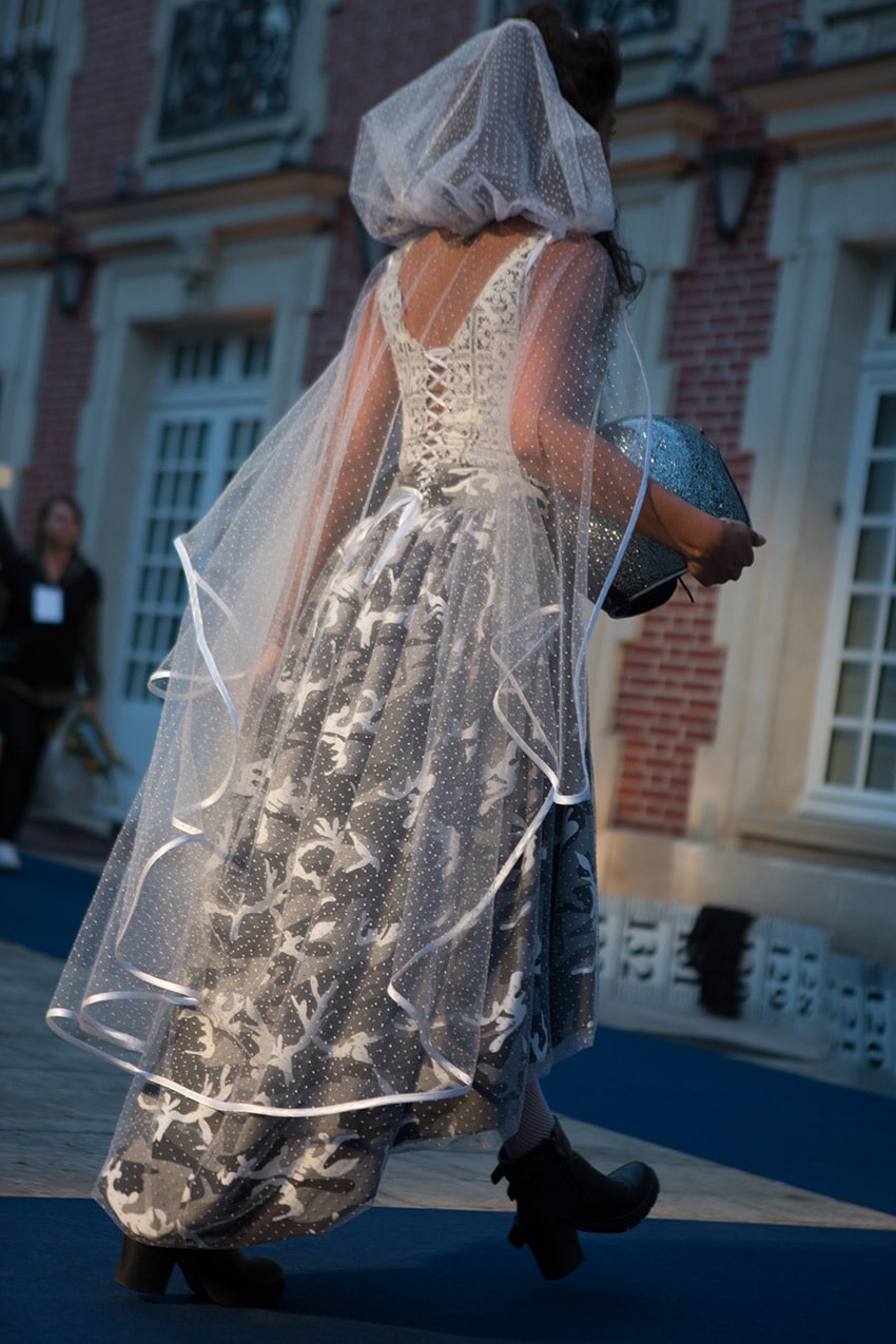 Robe de mariée plumetis- robe de mariée militaire- robe de mariage- Chantilly