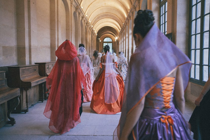 Robe de mariée avec traine – robes longues – mariage – robes du soir – Zélia – Montmartre