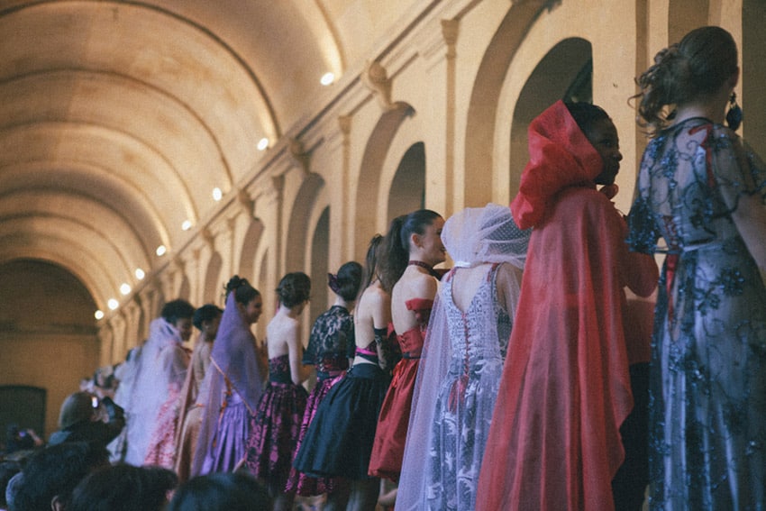 Collections de robes de mariées lyriques – Opéra – Zélia Sur La Terre Comme Au Ciel