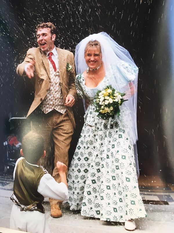 Robe de mariée champêtre chic – robe de mariée colorée – bustier imprimé- Zélia – Montmartre